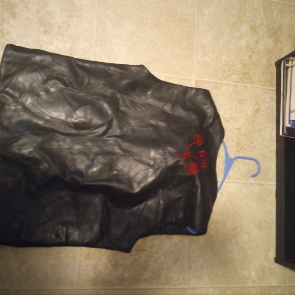 Biker jacket - Picture 3 of 3